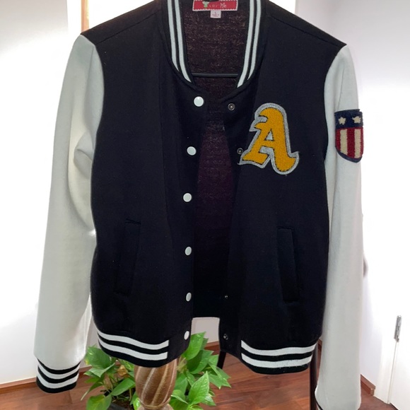 Varsity jacket - Picture 1 of 12